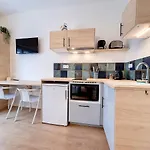 Le Refuge / Pied-a-terre Pragmatique Apartment Dijon
