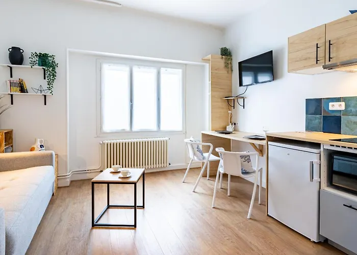 Le Refuge / Pied-a-terre Pragmatique Dijon